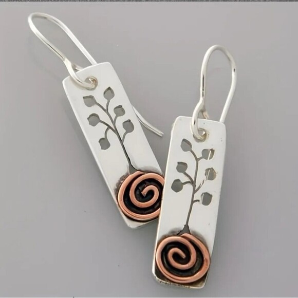 Tree stencil landscape nature inspired minimalist earrings - Picture 2 of 5